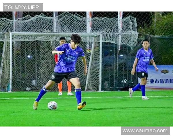 足球球星科目三惊艳球场展现绝技引发球迷热议与全民追捧 足球球星科目三惊艳球场展现绝技引发球迷热议与全民追捧