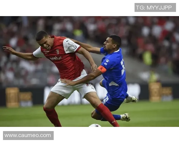 意大利足球巨星与音乐交织的热情故事展现绿茵与旋律魅力 意大利足球巨星与音乐交织的热情故事展现绿茵与旋律魅力